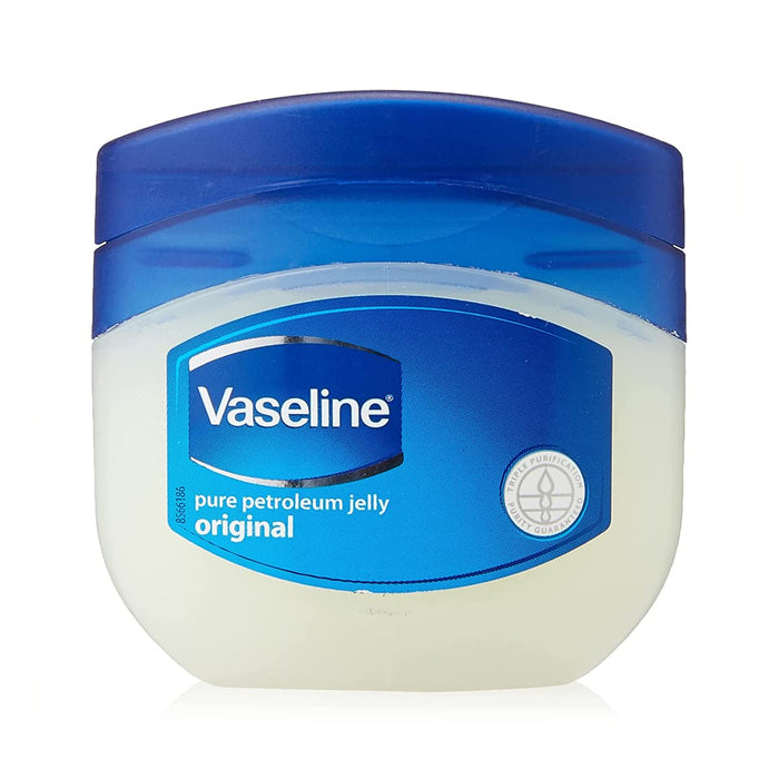 La gelée de pétrole Vaseline Original soulage la peau sèche et protège les coupures mineures. Recommandée par les dermatologues, elle retient l'humidité